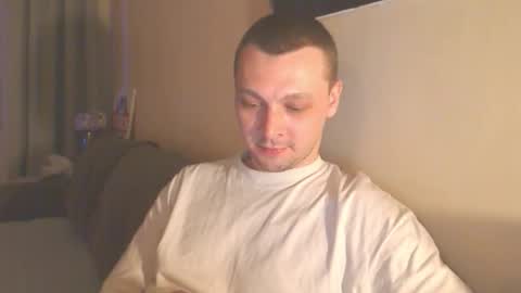 Snapshot of multiply1 chatting on 15, 10, 2025 Erik online show from 15, 10, 2025