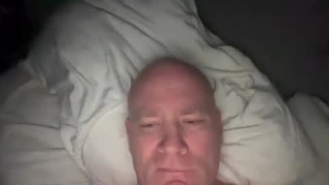 Snapshot of multipopper chatting on 4, 1, 2025 multipopper online show from 4, 1, 2025