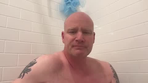 Snapshot of multipopper chatting on 5, 1, 2025 multipopper online show from 5, 1, 2025