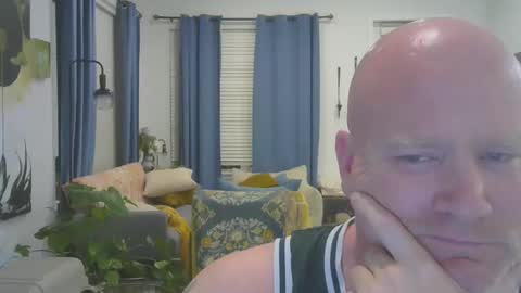 Snapshot of multipopper chatting on 3, 11, 2025 multipopper online show from 3, 11, 2025