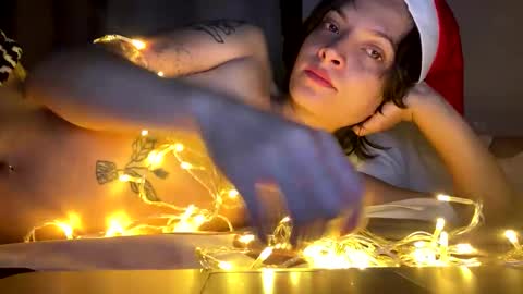   online show from 18, 12, 2024