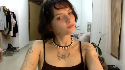   online show from 20, 2, 2025