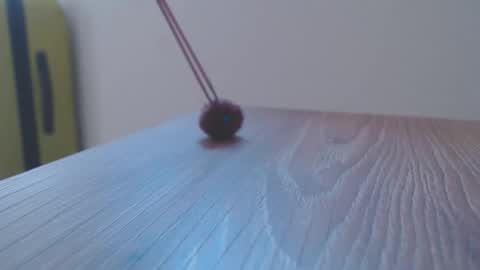   online show from 31, 10, 2025