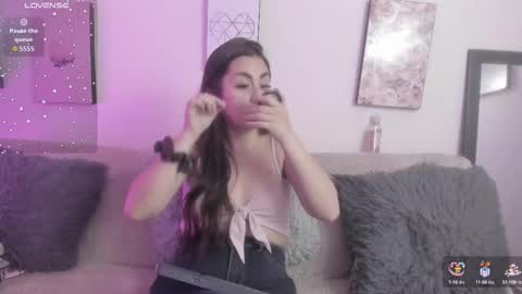 Snapshot of muriell_69 chatting on 5, 11, 2025 muriell_69 online show from 5, 11, 2025