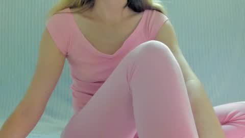 Snapshot of murrrmuah chatting on 9, 9, 2025 murrrmuah online show from 9, 9, 2025