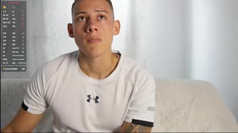 Snapshot of muscle_king_cum chatting on 2, 10, 2025 muscle_king_cum online show from 2, 10, 2025