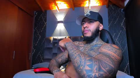 Snapshot of muscle_man19 chatting on 31, 12, 2024 Nick online show from 31, 12, 2024