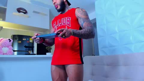 Snapshot of muscle_man19 chatting on 17, 2, 2025 Nick online show from 17, 2, 2025