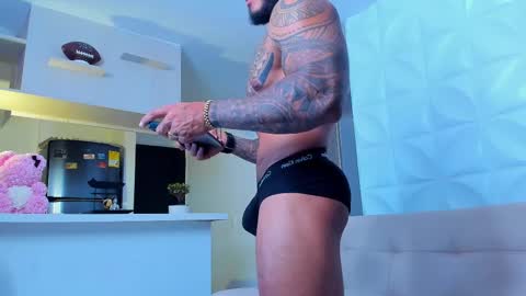 Snapshot of muscle_man19 chatting on 21, 2, 2025 Nick online show from 21, 2, 2025