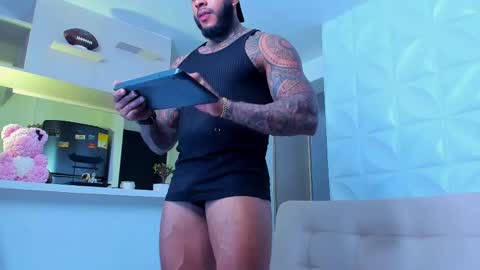 Snapshot of muscle_man19 chatting on 7, 3, 2025 Nick online show from 7, 3, 2025