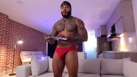 Snapshot of muscle_man19 chatting on 26, 9, 2025 Nick online show from 26, 9, 2025