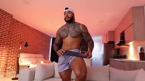 Snapshot of muscle_man19 chatting on 30, 11, 2025 Nick online show from 30, 11, 2025