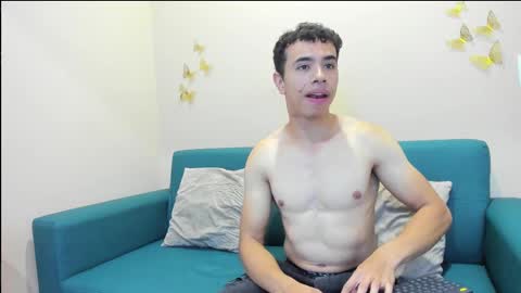 muscle scott online show from 2, 10, 2025