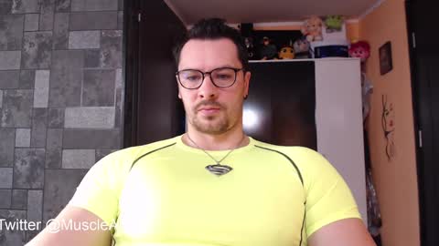 Snapshot of muscleaj69 chatting on 21, 2, 2025 AJ online show from 21, 2, 2025