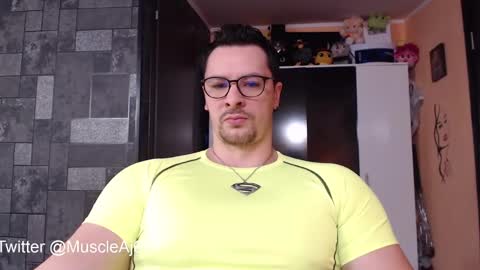 Snapshot of muscleaj69 chatting on 24, 2, 2025 AJ online show from 24, 2, 2025