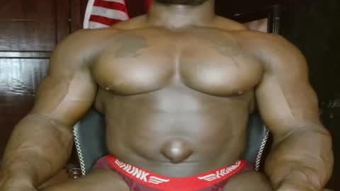 Snapshot of musclegodsammy23 chatting on 19, 7, 2026 musclegod23 online show from 19, 7, 2026