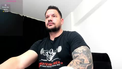 MuscleMonster31 online show from 5, 12, 2025