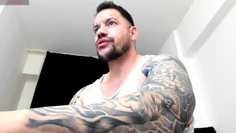 MuscleMonster31 online show from 12, 1, 2026