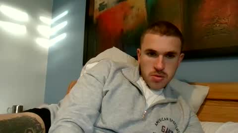 muscleshow00 online show from 13, 1, 2026