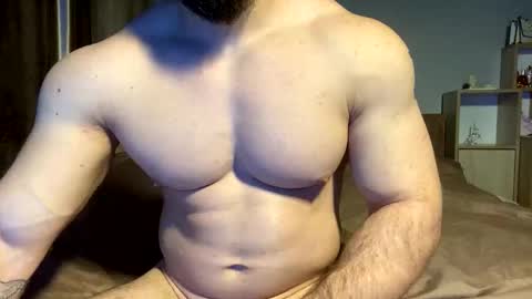 Snapshot of muscularjuggler chatting on 4, 11, 2025 muscularjuggler online show from 4, 11, 2025