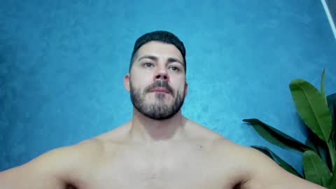 muscularmaster onlyfans online show from 25, 1, 2025