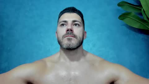 muscularmaster onlyfans online show from 20, 9, 2025