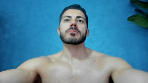 Snapshot of muscularmaster chatting on 23, 4, 2026 muscularmaster onlyfans online show from 23, 4, 2026