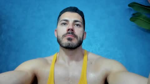 Snapshot of muscularmaster chatting on 16, 5, 2026 muscularmaster onlyfans online show from 16, 5, 2026