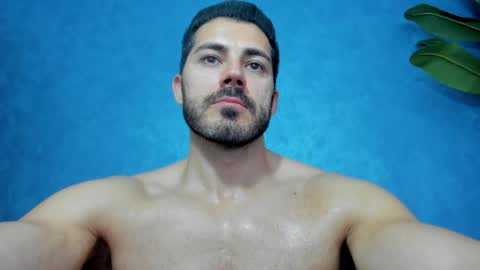 Snapshot of muscularmaster chatting on 29, 5, 2026 muscularmaster onlyfans online show from 29, 5, 2026