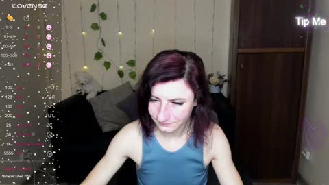 Snapshot of muse_kitty_jenia chatting on 27, 1, 2025 Jenya online show from 27, 1, 2025