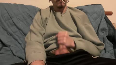 Snapshot of muupp69 chatting on 8, 12, 2024 muupp69 online show from 8, 12, 2024