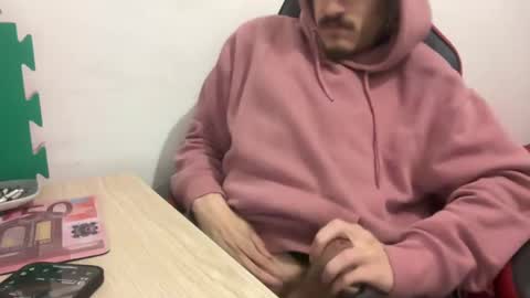 Snapshot of muupp69 chatting on 25, 12, 2024 muupp69 online show from 25, 12, 2024