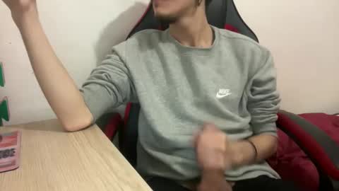 Snapshot of muupp69 chatting on 29, 12, 2024 muupp69 online show from 29, 12, 2024