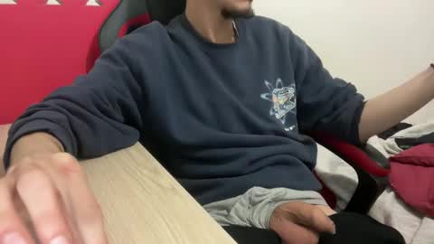 Snapshot of muupp69 chatting on 12, 1, 2025 muupp69 online show from 12, 1, 2025