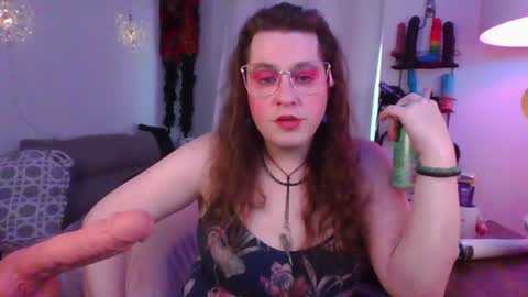Snapshot of mxsissycharlotte chatting on 10, 7, 2026 Mx Charlotte online show from 10, 7, 2026