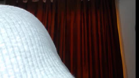     sara      i know you love me xoxox     online show from 3, 3, 2026