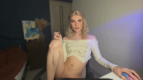 Snapshot of my_muse chatting on 31, 1, 2025 Sandra Muse online show from 31, 1, 2025
