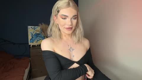 Snapshot of my_muse chatting on 5, 2, 2025 Sandra Muse online show from 5, 2, 2025