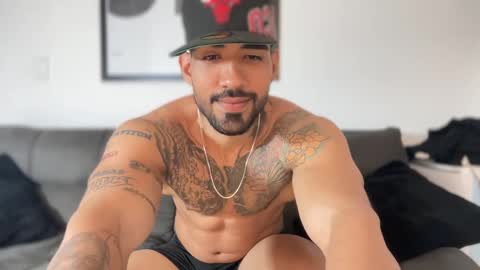 Myke esthetic online show from 22, 2, 2025