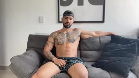 Myke esthetic online show from 9, 3, 2025