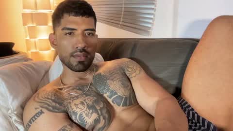 Snapshot of myke_esthetic chatting on 25, 6, 2026 Myke esthetic online show from 25, 6, 2026
