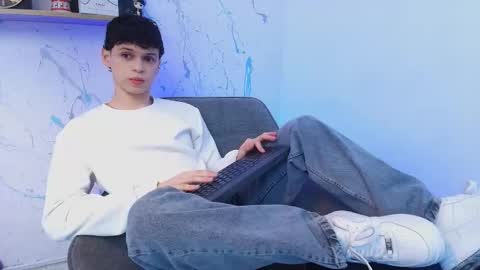 Snapshot of mykelcano chatting on 16, 12, 2025 Mykel online show from 16, 12, 2025