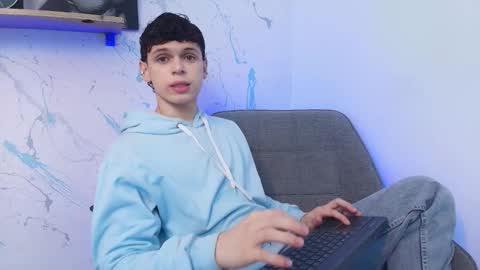 Snapshot of mykelcano chatting on 12, 1, 2026 Mykel online show from 12, 1, 2026