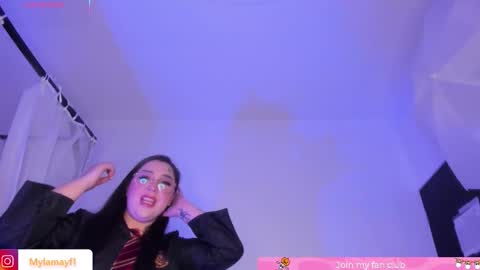 Snapshot of myla_mayfield chatting on 30, 10, 2025 Myla online show from 30, 10, 2025