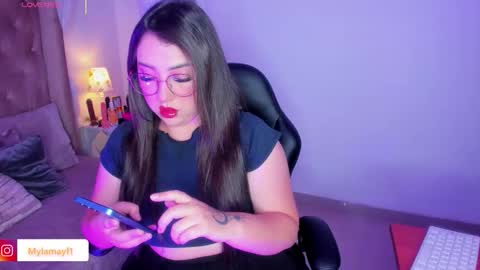 Snapshot of myla_mayfield chatting on 8, 11, 2025 Myla online show from 8, 11, 2025