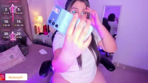 Snapshot of myla_mayfield chatting on 13, 11, 2025 Myla online show from 13, 11, 2025