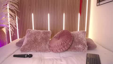 Myla  online show from 14, 3, 2026