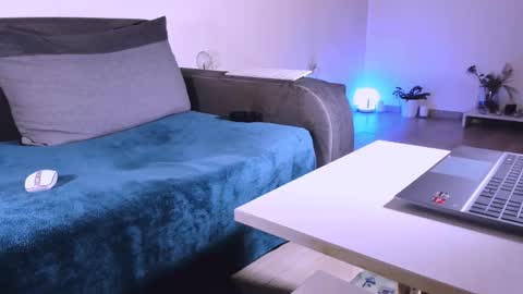 Snapshot of mylegsonheels chatting on 9, 2, 2026 Anda online show from 9, 2, 2026