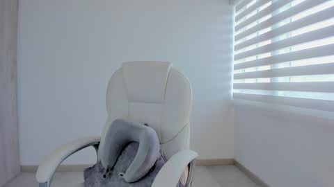 Myle online show from 17, 1, 2025