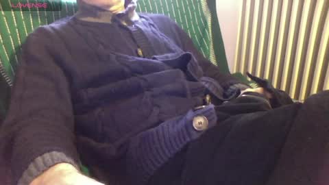 Bi sexy guy lovense hush is on private is open or password show tip if you like. online show from 5, 4, 2026